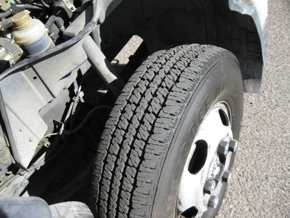 2007 Mitsubishi Fuso FE140