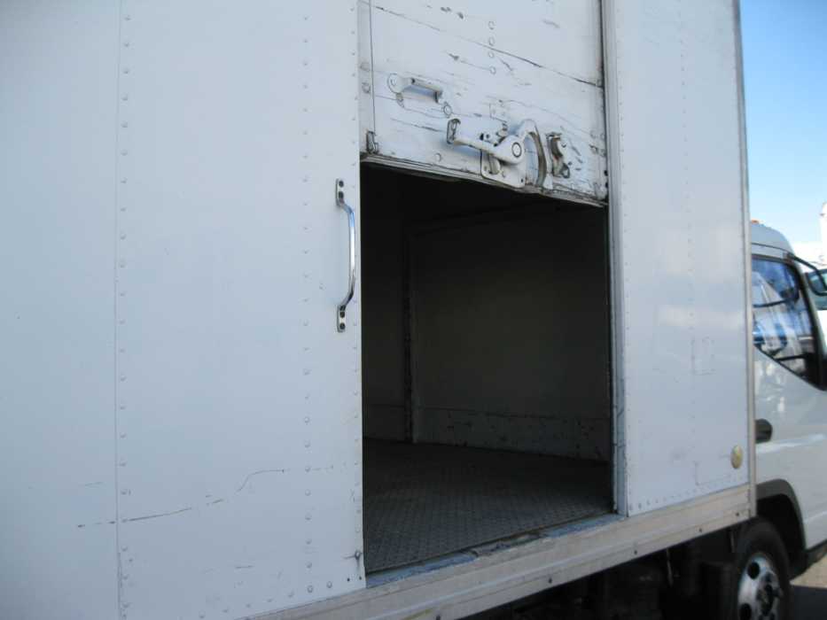 2007 Mitsubishi Fuso FE140