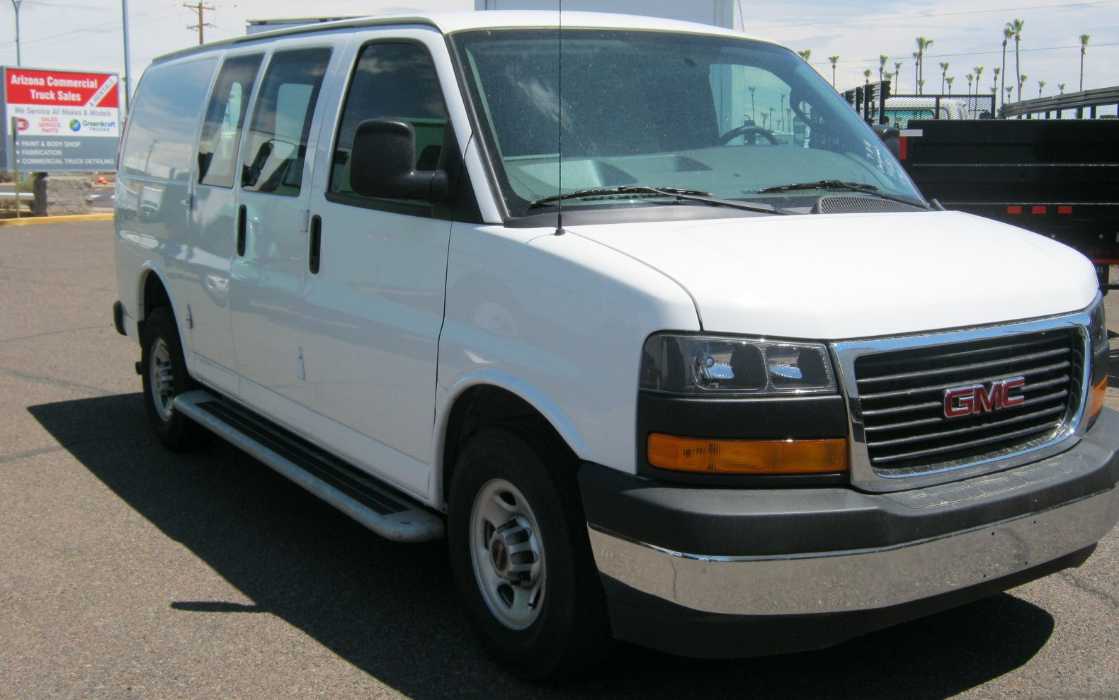 2017 GMC Savana Cargo 2500 RWD (135 in. WB)