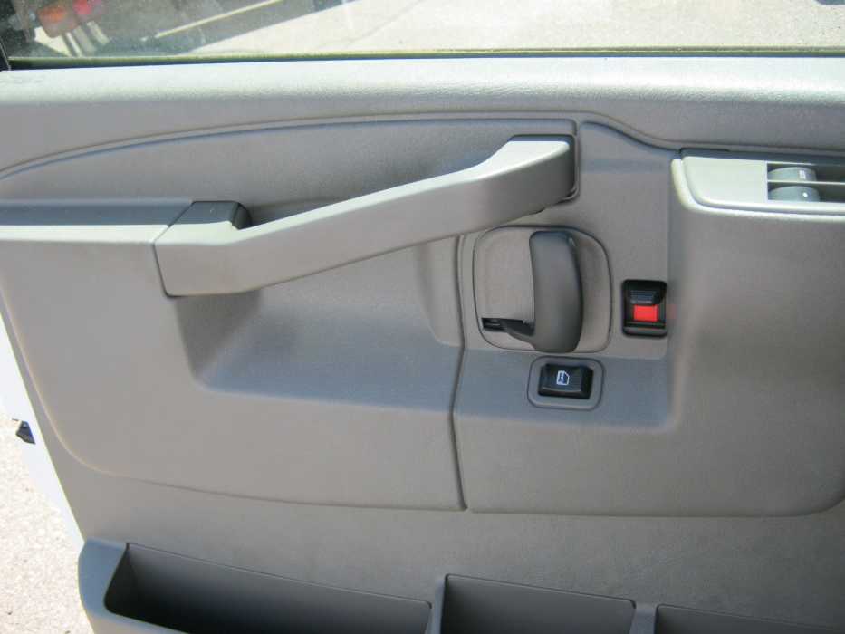 2017 GMC Savana Cargo 2500 RWD (135 in. WB)