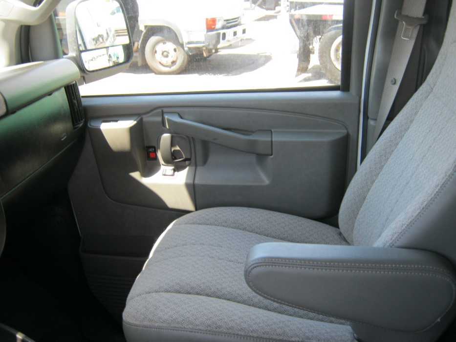 2017 GMC Savana Cargo 2500 RWD (135 in. WB)