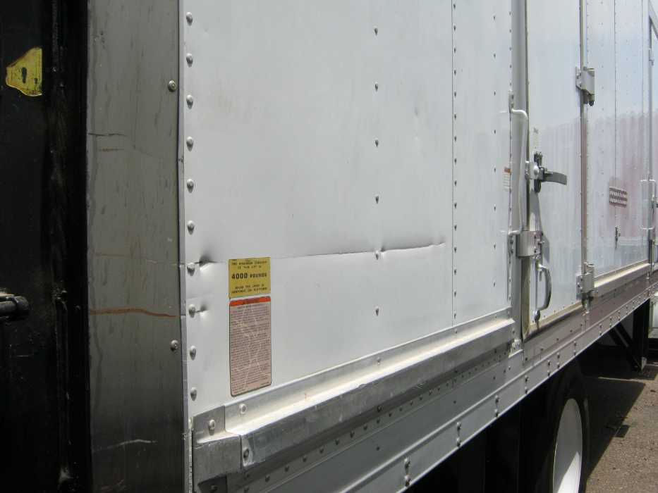 2006 Freightliner M2