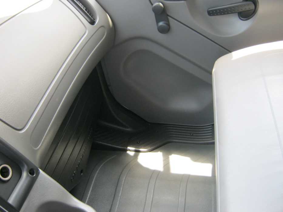 2006 Freightliner M2