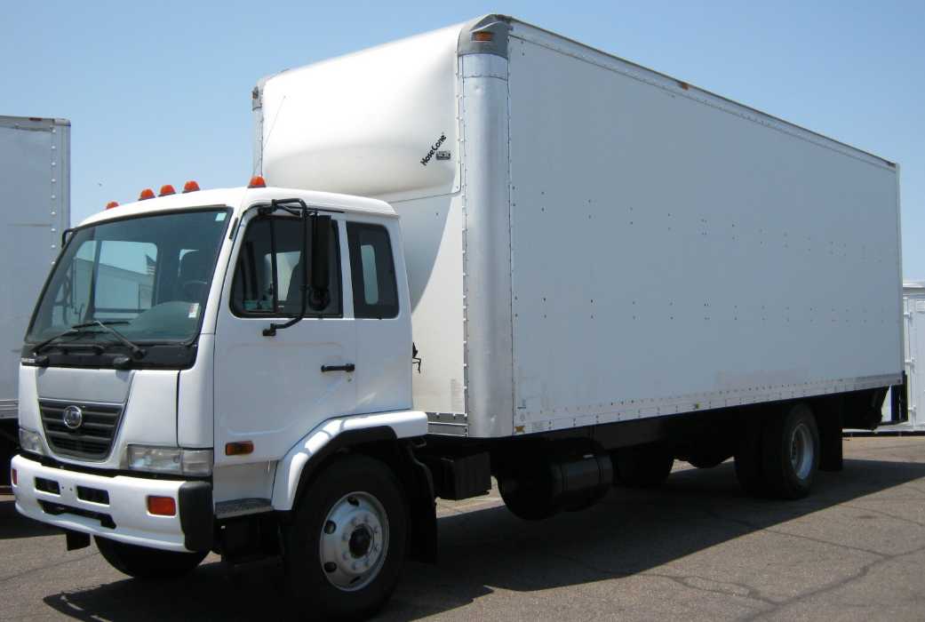 2006
                        UD Trucks
                        2600