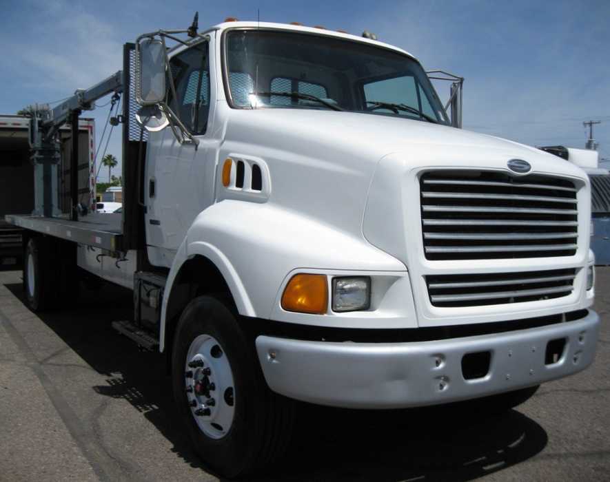 2000 Sterling Trucks L8501