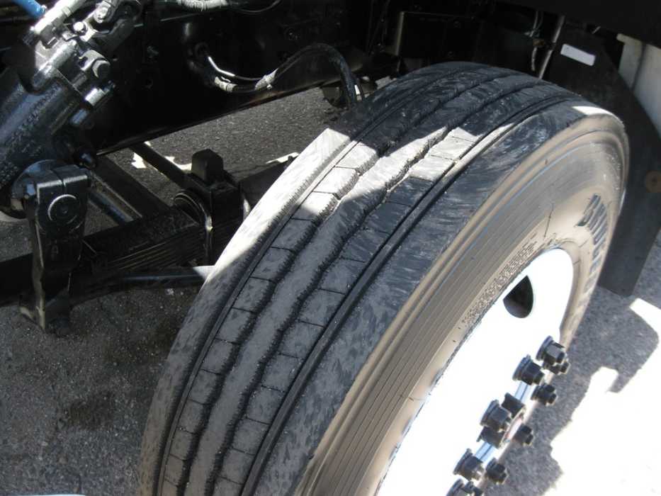 2000 Sterling Trucks L8501