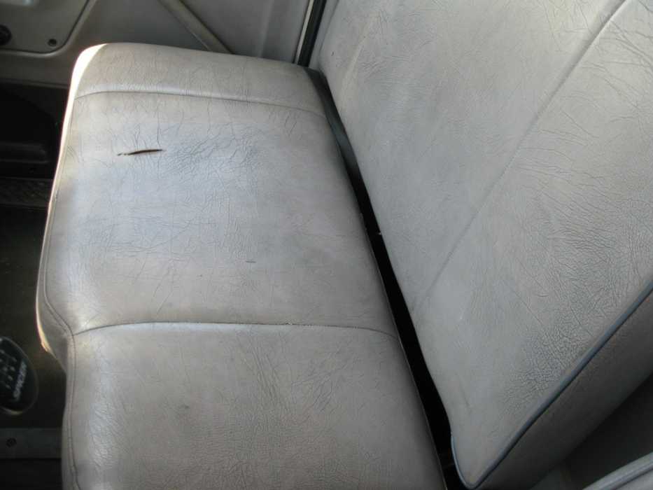 2000 Sterling Trucks L8501