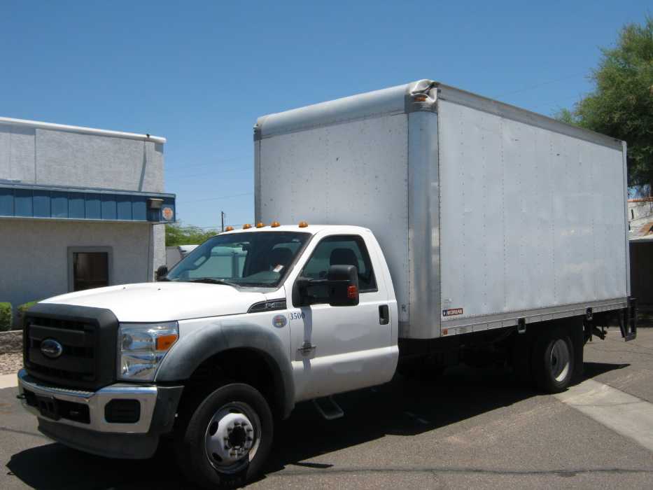 2013
                        Ford
                        XL F450 Super Duty