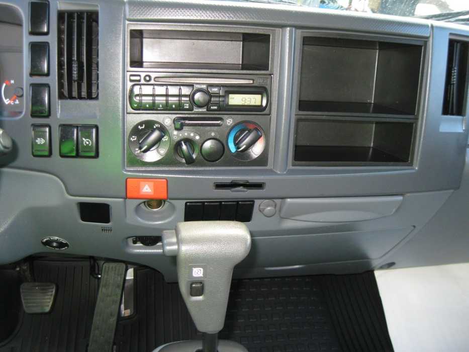 2011 Isuzu NPR ECO-MAX