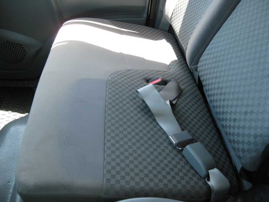 2011 Isuzu NPR ECO-MAX