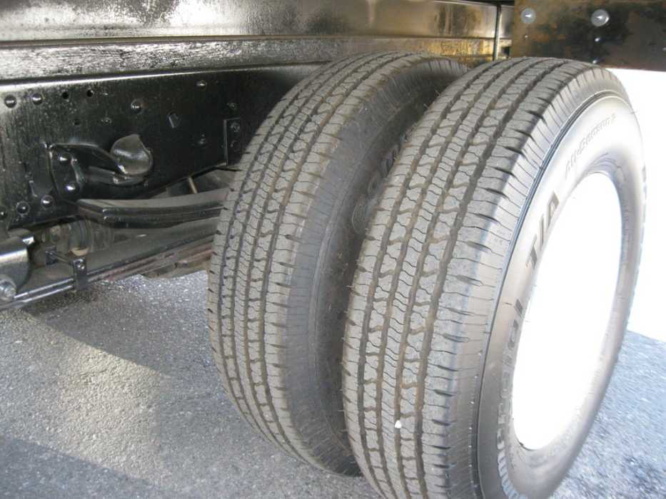 2011 Isuzu NPR ECO-MAX