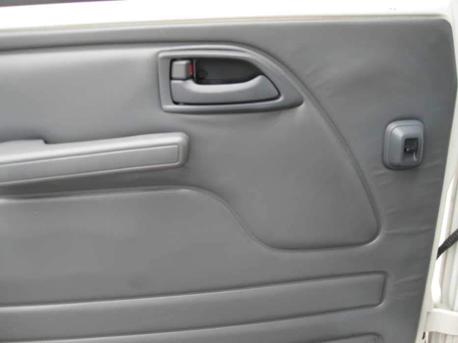 2008 Isuzu NPR HD Crew Cab