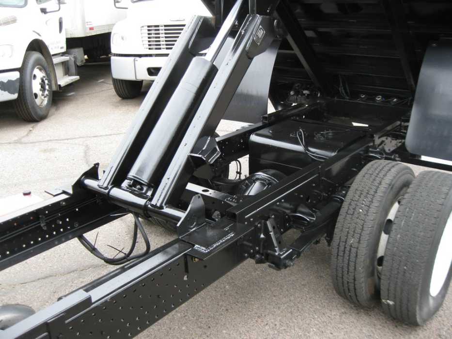 2008 Isuzu NPR HD Crew Cab