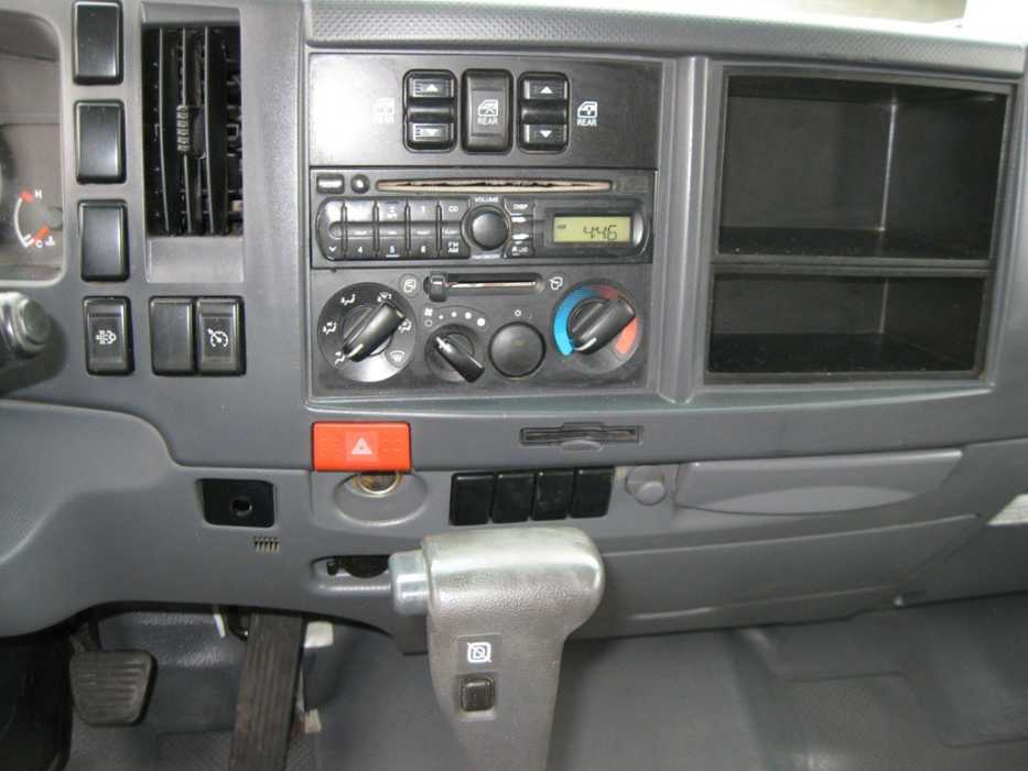 2008 Isuzu NPR HD Crew Cab